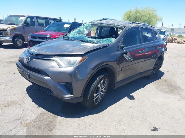 Toyota RAV4 LE 2016 2T3BFREV8GW483114 Image 2