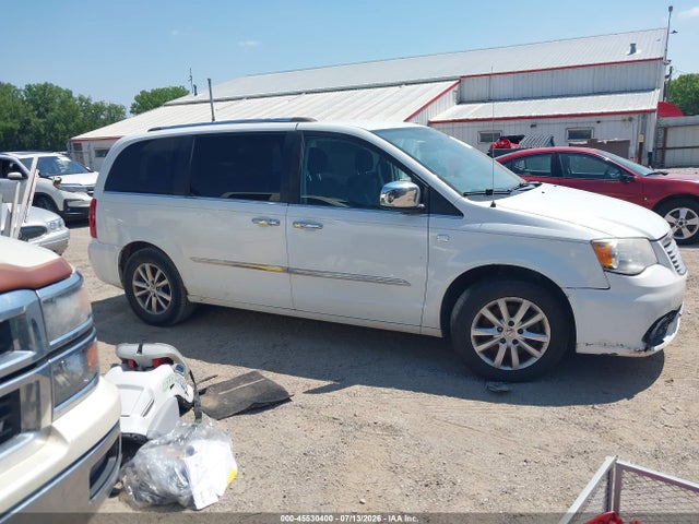 2C4RC1CG1ER426791 Chrysler Town &amp; Country Touring-l 30th Anniversary