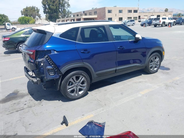 KNDEU2AA8M7121093 KIA SELTOS S