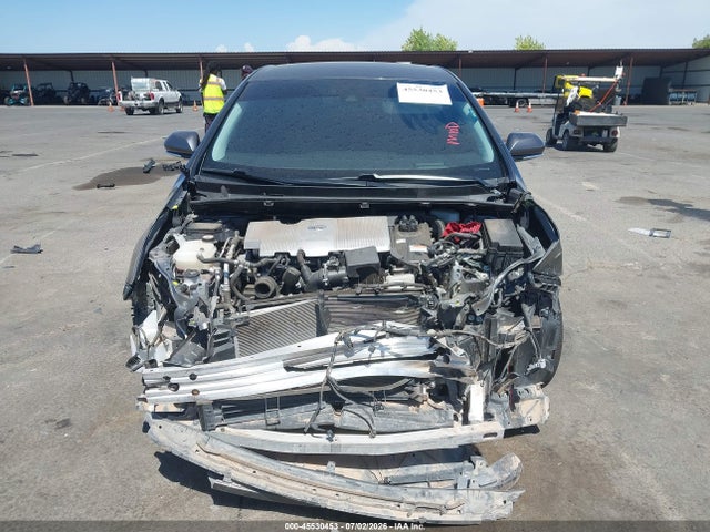 JTDL9RFU8L3018802 Toyota Prius Xle Awd-e
