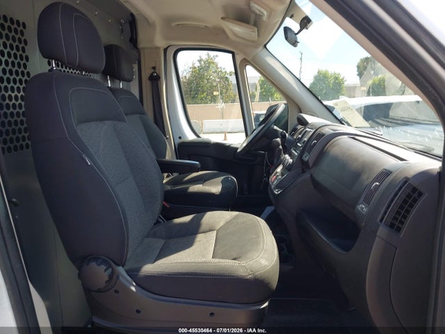45530464 :رقم المزاد ، 3C6TRVAG7HE500047 vin ، 2017 Ram Promaster 1500 Low Roof 136 Wb مزاد بيع
