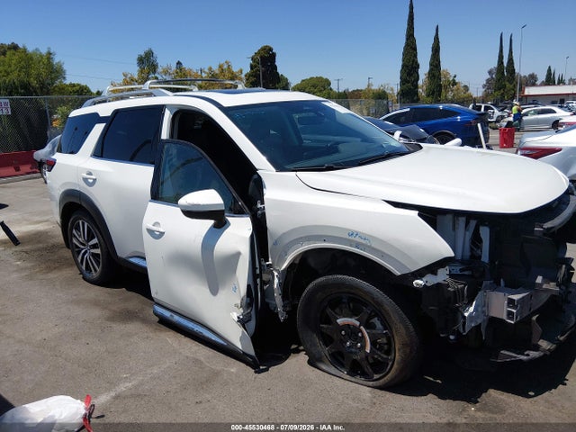 5N1DR3DG4RC297099 Nissan Pathfinder Platinum Fwd