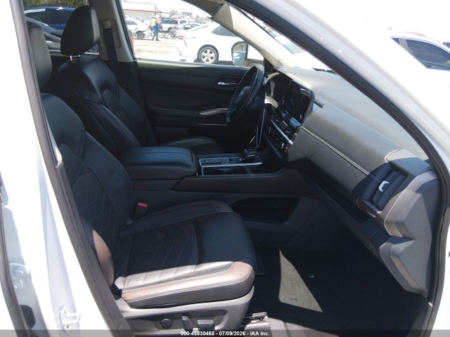 5N1DR3DG4RC297099 Nissan Pathfinder Platinum Fwd