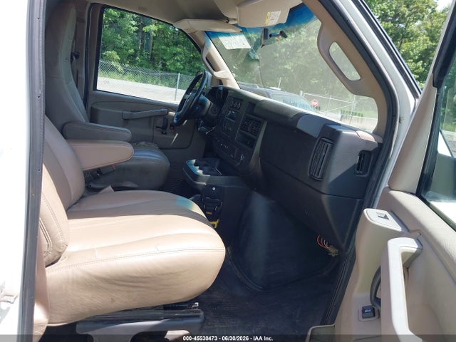 Aukcja sprzedaży 2017 Chevrolet Express 2500 Work Van, vin: 1GCWGAFFXH1299557, numer aukcji: 45530473