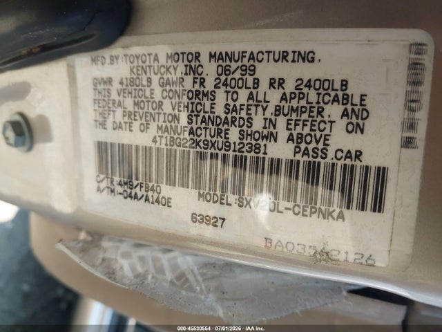 45530554 :رقم المزاد ، 4T1BG22K9XU912381 vin ، 1999 Toyota Camry Le مزاد بيع