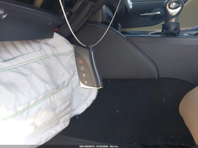 45530575 :رقم المزاد ، 58ABZ1B19KU030320 vin ، 2019 Lexus Es 350 Luxury مزاد بيع