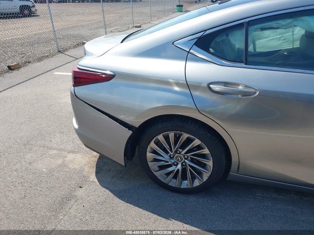 45530575 :رقم المزاد ، 58ABZ1B19KU030320 vin ، 2019 Lexus Es 350 Luxury مزاد بيع