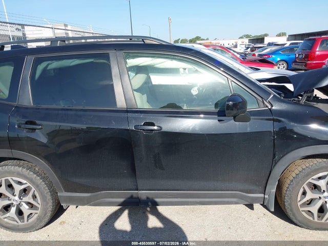 Продаж на аукціоні авто 2021 Subaru Forester Premium, vin: JF2SKAFC4MH526277, номер лоту: 45530597
