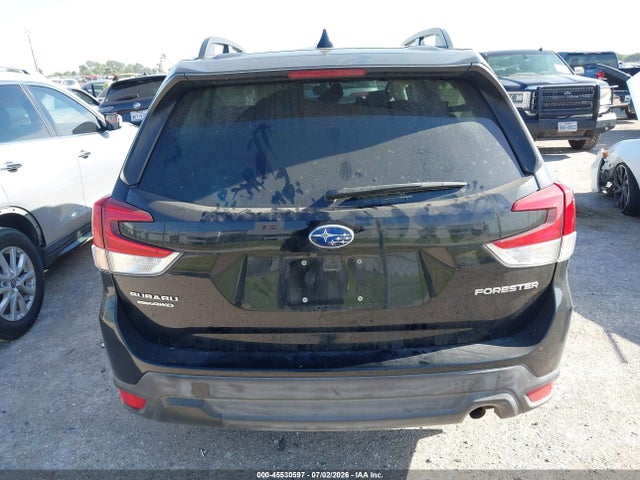 Продаж на аукціоні авто 2021 Subaru Forester Premium, vin: JF2SKAFC4MH526277, номер лоту: 45530597