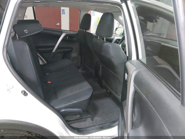 Toyota Rav4 Xle 2017 2T3RFREV9HW575980 Image 8
