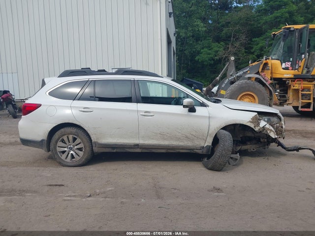 Продаж на аукціоні авто 2015 Subaru Outback 2.5i Premium, vin: 4S4BSBCC7F3226155, номер лоту: 45530686