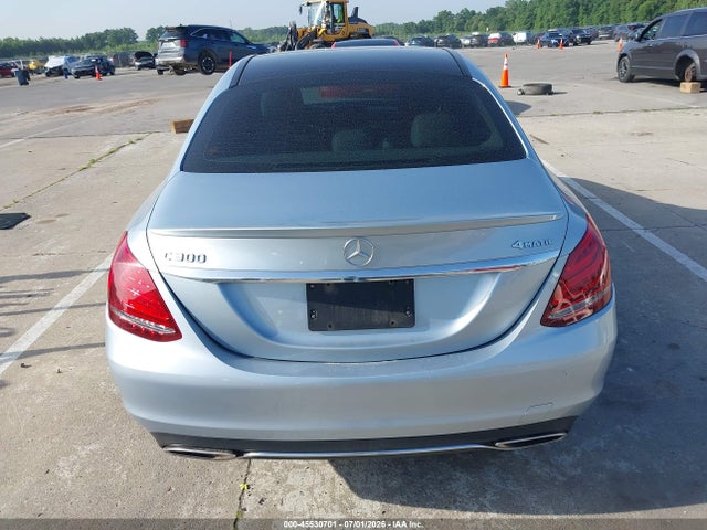 Продажа на аукционе авто 2017 Mercedes-benz C 300 4matic, vin: 55SWF4KB8HU205334, номер лота: 45530701