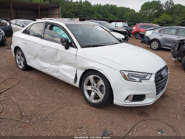 2018 Audi A3 2.0t Premium/2.0t Tech Premium მანქანა იყიდება აუქციონზე, vin: WAUB8GFF7J1050540, აუქციონის ნომერი: 45530738