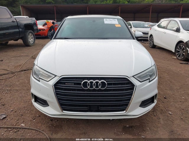 2018 Audi A3 2.0t Premium/2.0t Tech Premium მანქანა იყიდება აუქციონზე, vin: WAUB8GFF7J1050540, აუქციონის ნომერი: 45530738