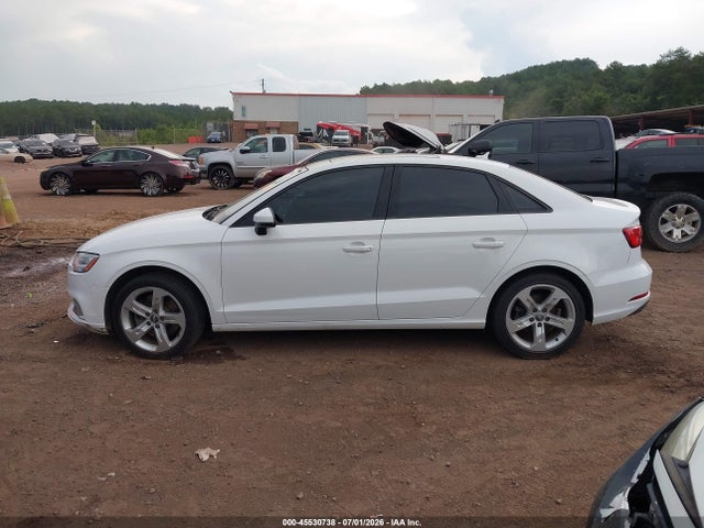 2018 Audi A3 2.0t Premium/2.0t Tech Premium მანქანა იყიდება აუქციონზე, vin: WAUB8GFF7J1050540, აუქციონის ნომერი: 45530738