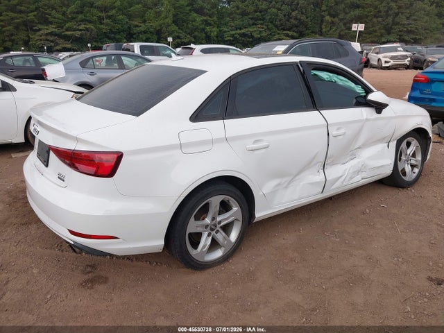 2018 Audi A3 2.0t Premium/2.0t Tech Premium მანქანა იყიდება აუქციონზე, vin: WAUB8GFF7J1050540, აუქციონის ნომერი: 45530738