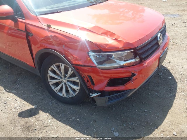 2018 Volkswagen Tiguan 2.0t Se/2.0t Sel მანქანა იყიდება აუქციონზე, vin: 3VV2B7AX3JM136971, აუქციონის ნომერი: 45530789