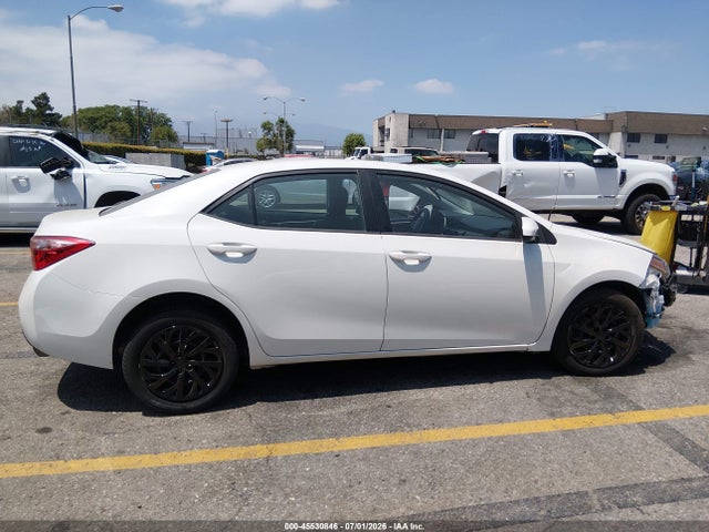Toyota COROLLA LE 2018 5YFBURHE8JP773694 Image 14