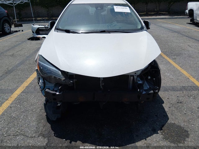 Toyota COROLLA LE 2018 5YFBURHE8JP773694 Image 18
