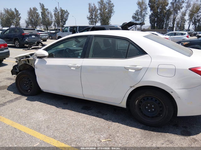 Toyota COROLLA LE 2018 5YFBURHE8JP773694 Image 19