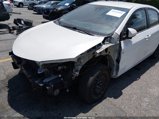 Toyota COROLLA LE 2018 5YFBURHE8JP773694 Image 6
