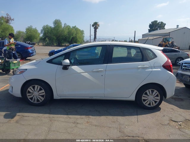 Aukcja sprzedaży 2015 Honda Fit Lx, vin: 3HGGK5H52FM786588, numer aukcji: 45530915