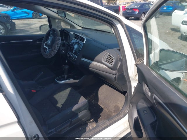 Продажа на аукционе авто 2015 Honda Fit Lx, vin: 3HGGK5H52FM786588, номер лота: 45530915