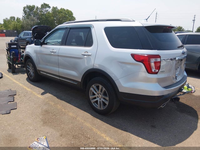 Ford EXPLORER XLT 2018 1FM5K8D86JGA45575 Image 3