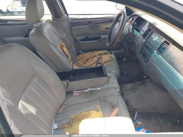 2005 Lincoln Town Car Signature მანქანა იყიდება აუქციონზე, vin: 1LNHM81W45Y657784, აუქციონის ნომერი: 45531034