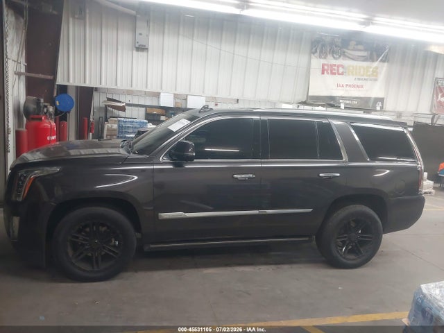 1GYS4CKJ8HR230214 Cadillac Escalade Premium Luxury