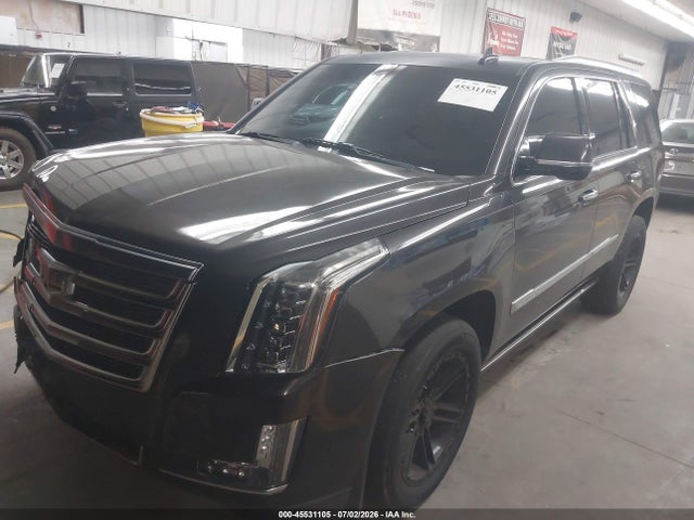 1GYS4CKJ8HR230214 Cadillac Escalade Premium Luxury
