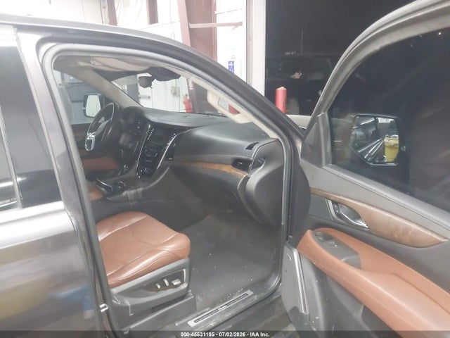 1GYS4CKJ8HR230214 Cadillac Escalade Premium Luxury