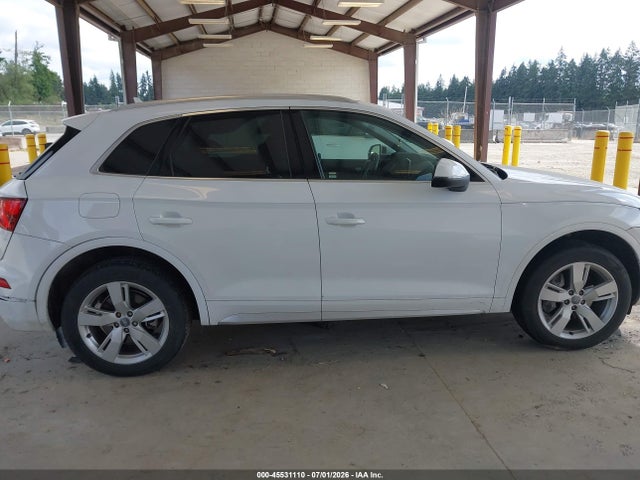 WA1BNAFY4J2197705 Audi Q5 2.0t Premium/2.0t Tech Premium