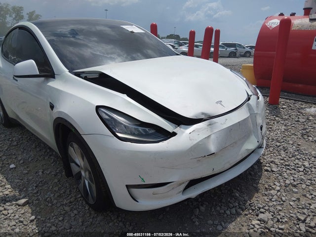 Продаж на аукціоні авто 2021 Tesla Model Y Long Range Dual Motor All-wheel Drive, vin: 5YJYGDEE2MF294390, номер лоту: 45531186