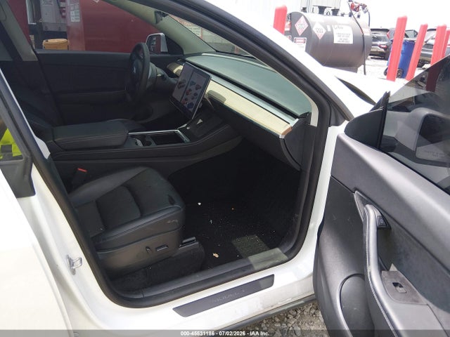Продаж на аукціоні авто 2021 Tesla Model Y Long Range Dual Motor All-wheel Drive, vin: 5YJYGDEE2MF294390, номер лоту: 45531186