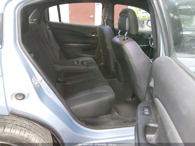 45531197 :رقم المزاد ، 1C3CCBBB5CN175886 vin ، 2012 Chrysler 200 Touring مزاد بيع