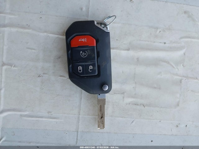 1C4HJXEN4KW618449 Jeep Wrangler Unlimited Sahara 4x4
