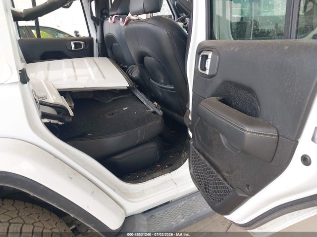 1C4HJXEN4KW618449 Jeep Wrangler Unlimited Sahara 4x4