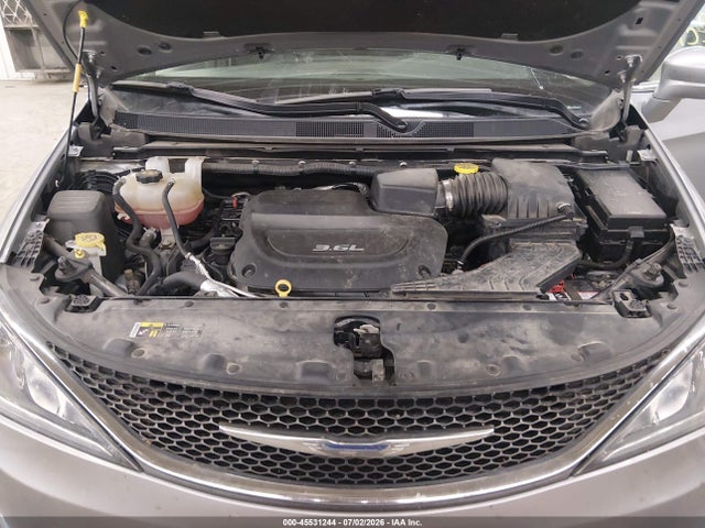 Aukcja sprzedaży 2017 Chrysler Pacifica Touring-l, vin: 2C4RC1BG2HR528803, numer aukcji: 45531244