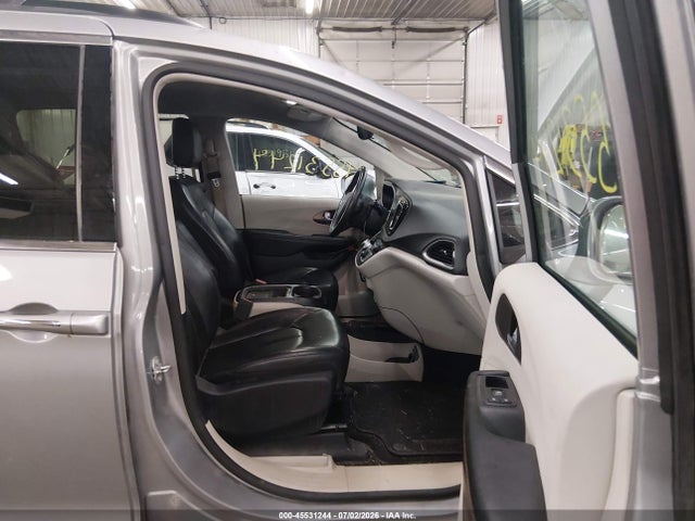 Aukcja sprzedaży 2017 Chrysler Pacifica Touring-l, vin: 2C4RC1BG2HR528803, numer aukcji: 45531244