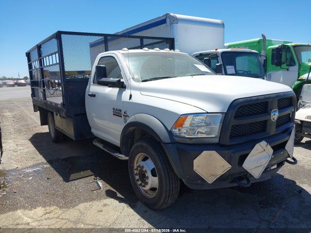 RAM 5500 Chassis Tradesman/slt 2016 3C7WRMBL4GG381763 головне зображення