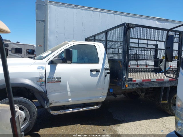 3C7WRMBL4GG381763 RAM 5500 Chassis Tradesman/slt