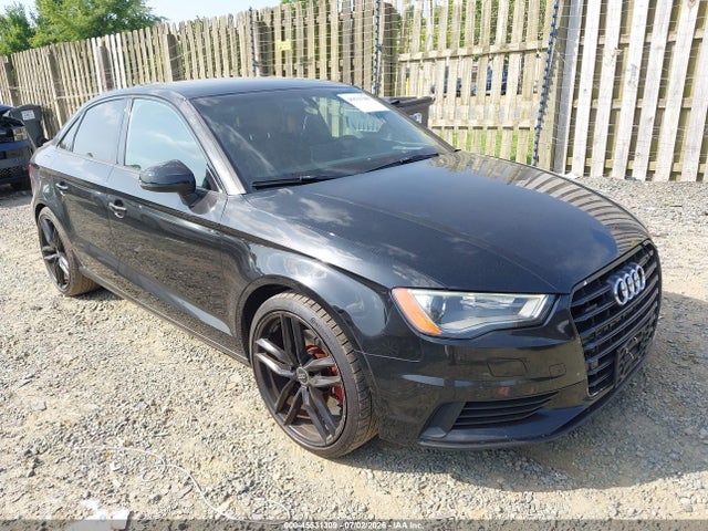 45531309 :رقم المزاد ، WAUEFGFF4F1047847 vin ، 2015 Audi A3 2.0t Premium مزاد بيع