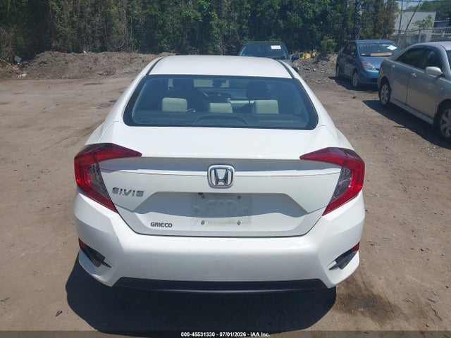 Продажа на аукционе авто 2018 Honda Civic Lx, vin: 2HGFC2F6XJH605084, номер лота: 45531330