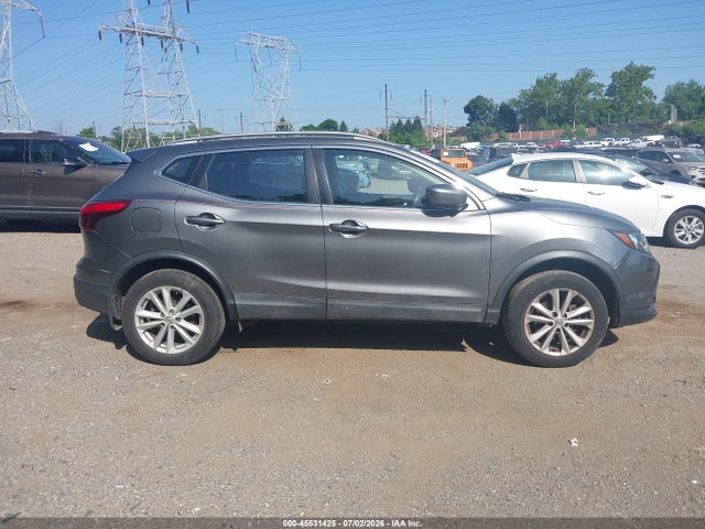 JN1BJ1CR3JW253918 Nissan Rogue Sport Sv