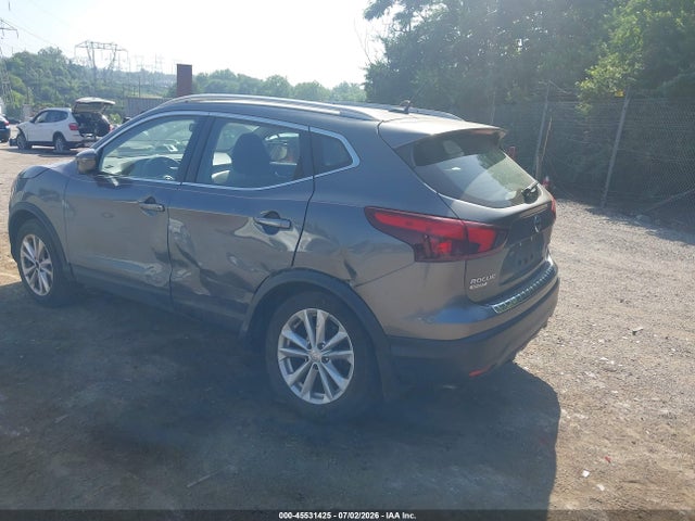 JN1BJ1CR3JW253918 Nissan Rogue Sport Sv