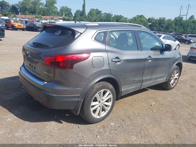 JN1BJ1CR3JW253918 Nissan Rogue Sport Sv