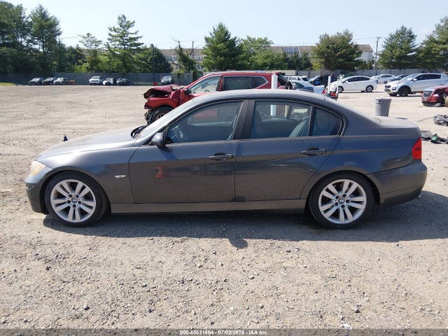 2006 Bmw 325i მანქანა იყიდება აუქციონზე, vin: WBAVB175X6NH93035, აუქციონის ნომერი: 45531464
