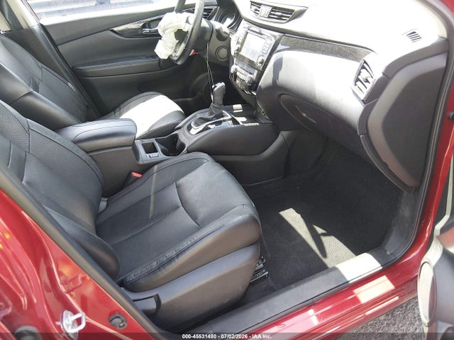 JN1BJ1CR5HW107420 Nissan Rogue Sport Sl
