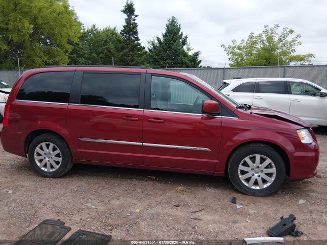 2014 Chrysler Town & Country Touring მანქანა იყიდება აუქციონზე, vin: 2C4RC1BG5ER395854, აუქციონის ნომერი: 45531501